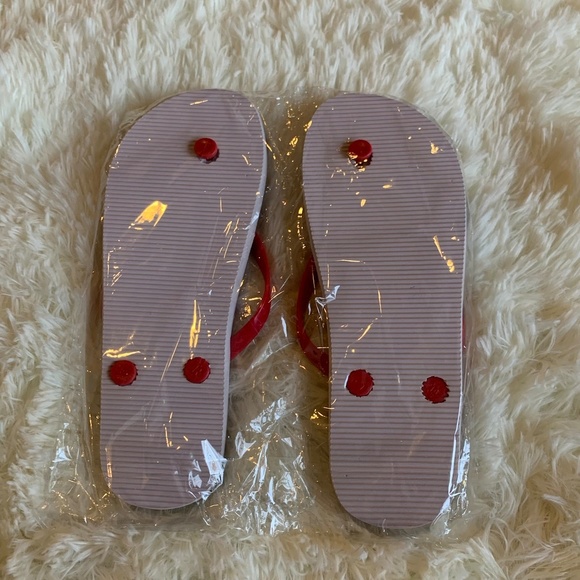 Marilyn Monroe Flip Flops Red White Kiss Print - Picture 2 of 3